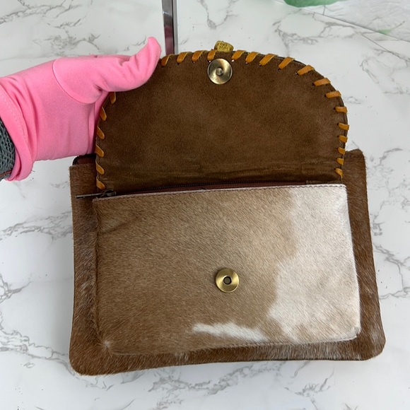 Crazy Heifer HOH Handmade Leather 2 Piece Crossbody Set - Picture 8 of 12